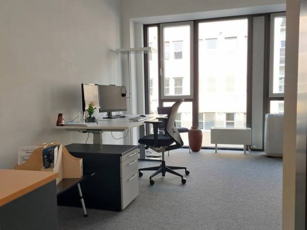 Moderne Büroräume in Bürogemeinschaft in Stuttgart-Bad Cannstatt — Bild 1