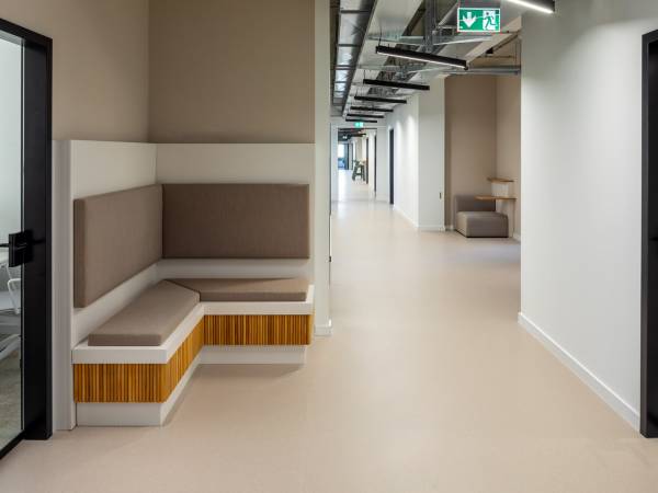 Bürofläche in Berlin (Friedrichshain) – Helle, moderne Bürofläche in Berlin-Friedrichshain im Mediaspree — Bild 5