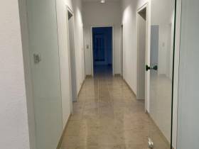 Büroraum, mehrere Räume oder Fläche