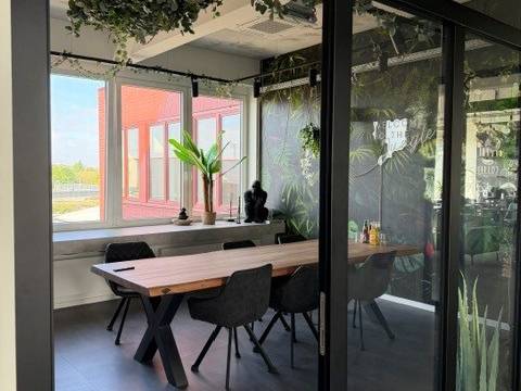 Helle, moderne Bürogemeinschaft in Essen-Altendorf — Bild 2