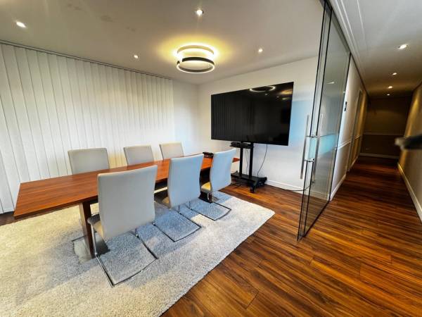 Exklusive, moderne Bürofläche in Grünwald — Bild 1