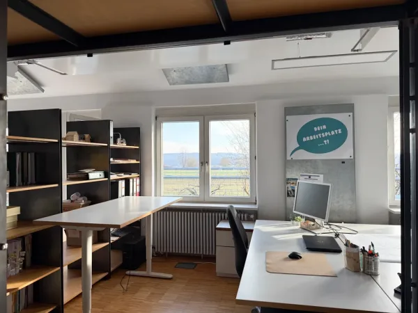 Abschließbares Büro in Böblingen (Flugfeld) – Moderner Female Coworking Space in Böblingen-Flugfeld — Bild 3