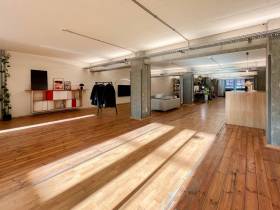 100 qm Büro (plus 200 gemeinsam) in Elphi-Sichtweite