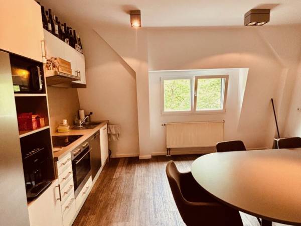 Exklusive Etage in denkmalgeschützter Villa in Köln Marienburg — Bild 5