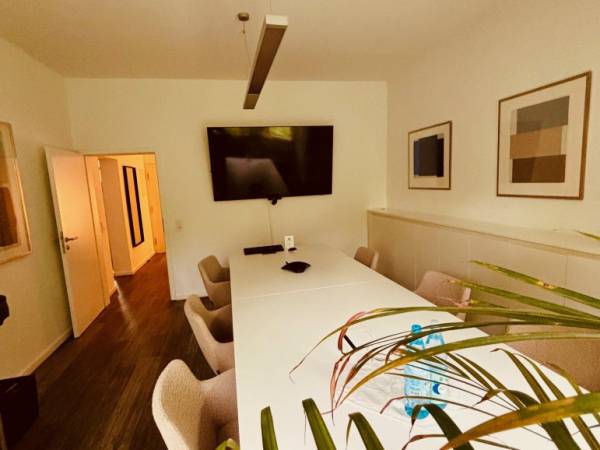 Exklusive Etage in denkmalgeschützter Villa in Köln Marienburg — Bild 2