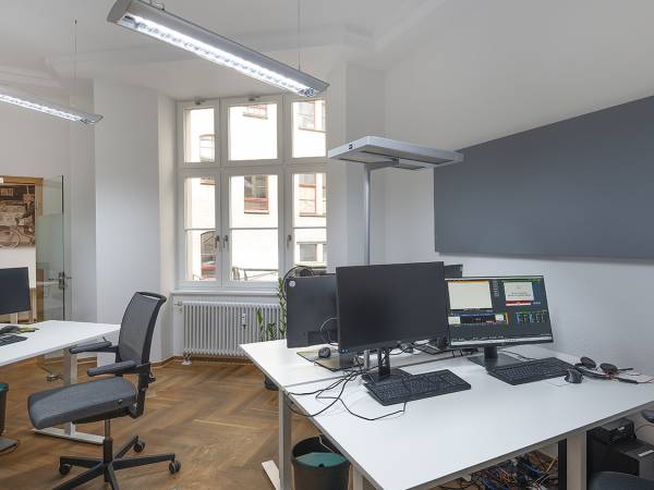 Moderne Bürogemeinschaft in zentraler Lage in Berlin-Mitte — Bild 2