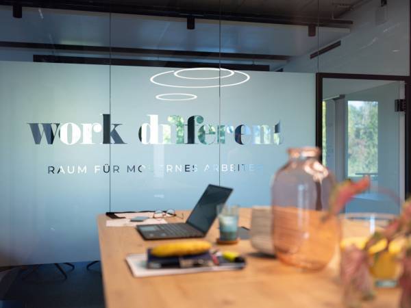 Modernes Business Center & Coworking Space in Dachau — Bild 2