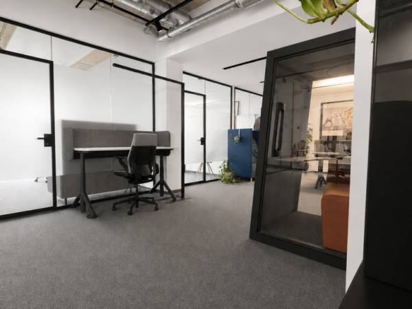 Modernes Business Center & Coworking Space in Dachau — Bild 3