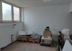 Chemielabor im Aufbau
