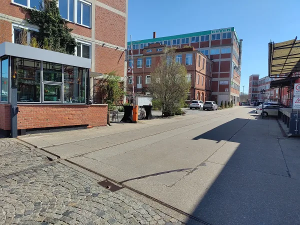 Abschließbares Büro in Nürnberg (Südliche Außenstadt) – Helle Büroräume & Labore in Bürogemeinschaft in Nürnberg-Südliche — Bild 6
