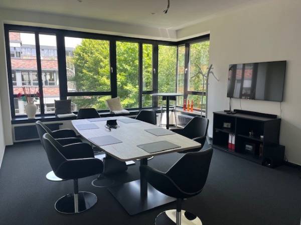 Modernes, helles Büro in sympathischer Bürogemeinschaft — Bild 5