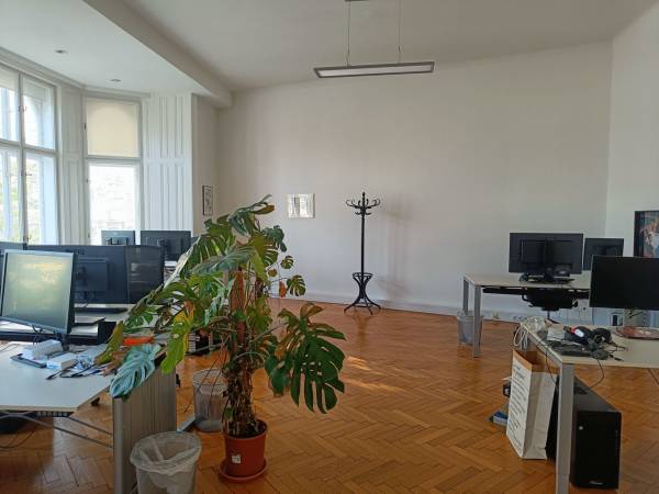 Helles, schönes Altbaubüro in guter Lage — Bild 2