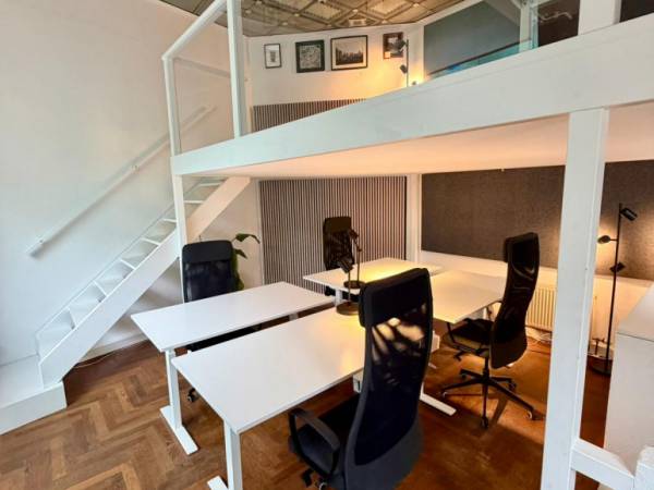 Ruhige Bürogemeinschaft im Altbau in Wiesbaden-Mitte — Bild 4