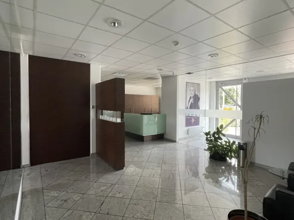 Abschließbares Büro in Egelsbach (Im Loh) – Hochwertige Büroräume in Bürogemeinschaft in Egelsbach, Im Loh — Bild 3