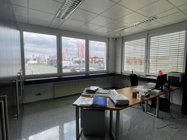 Hochwertige Büroräume in Bürogemeinschaft in Egelsbach-Egelsbach — Bild 5