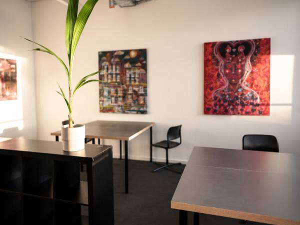 Schreibtischplatz in Berlin (Kreuzberg) – Kreative Bürogemeinschaft mit Industriecharme in Berlin-Kreuzberg — Bild 4