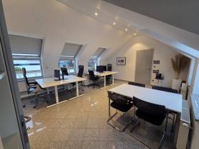Ruhiges Eckbüro im schicken Grünwald
