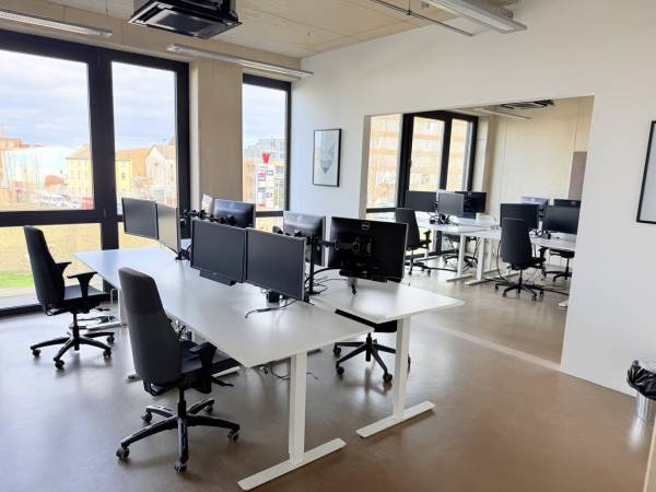Helle & moderne Büroräume in kreativer Bürogemeinschaft in — Bild 4