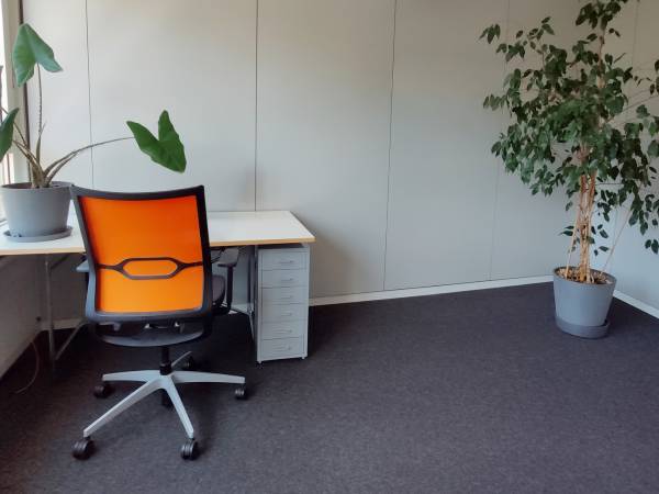 Kreative Bürogemeinschaft im Zentrum von Stuttgart-Mitte — Bild 7