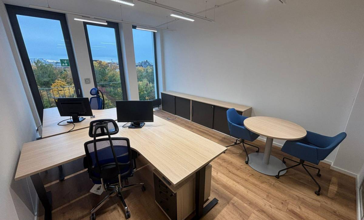 Büro 24