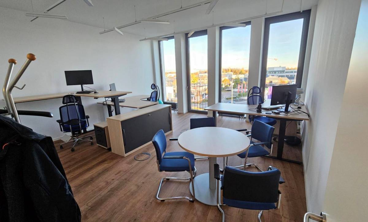 Büro 05