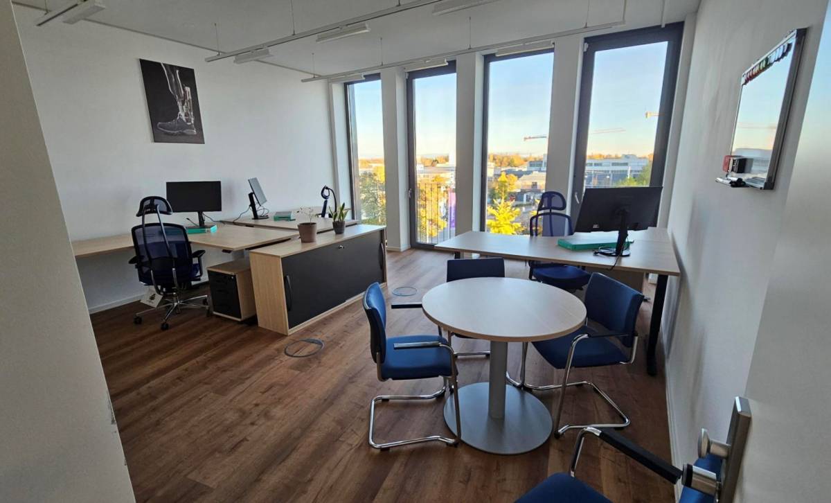 Büro 09