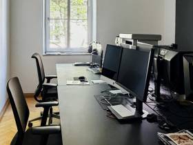 3x Schreibtischplätze in Altbaubüro Kreativagentur