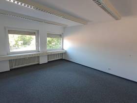 Büroraum mit inkludierte Serviceleistungen in Mönchengladbach
