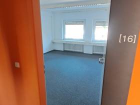 Büroraum mit inkludierte Serviceleistungen in Mönchengladbach