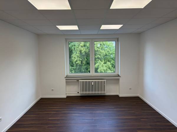 Büro-/Praxisfläche in professioneller Bürogemeinschaft in Köln — Bild 1