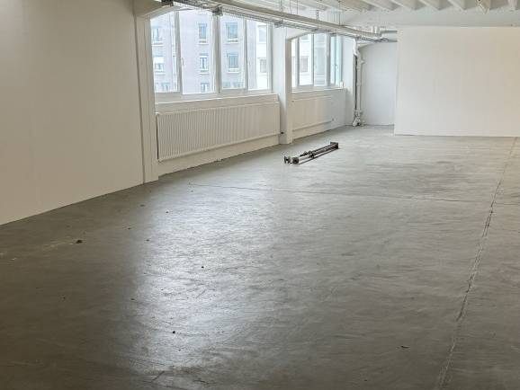 Bürofläche in Stuttgart (Rosenberg) – Helle Loftfläche in ruhiger Bürogemeinschaft in Stuttgart-West — Bild 4