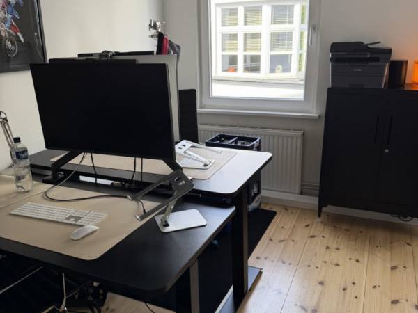 Heller Büroraum mit Altbau-Charme in Hamburg-Harvestehude — Bild 2