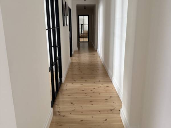 Heller Büroraum mit Altbau-Charme in Hamburg-Harvestehude — Bild 5