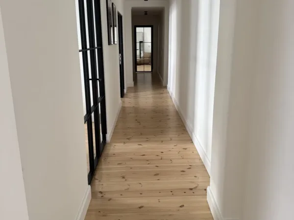 Abschließbares Büro in Hamburg (Rotherbaum) – Heller Altbau-Büroraum in Bürogemeinschaft an der Alster, Rotherbaum — Bild 5