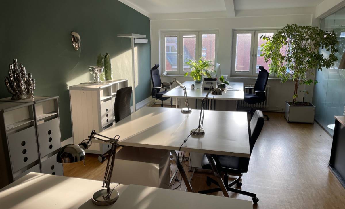 Sonnige Bürogemeinschaft im Kontorhaus in Hamburg-Altstadt