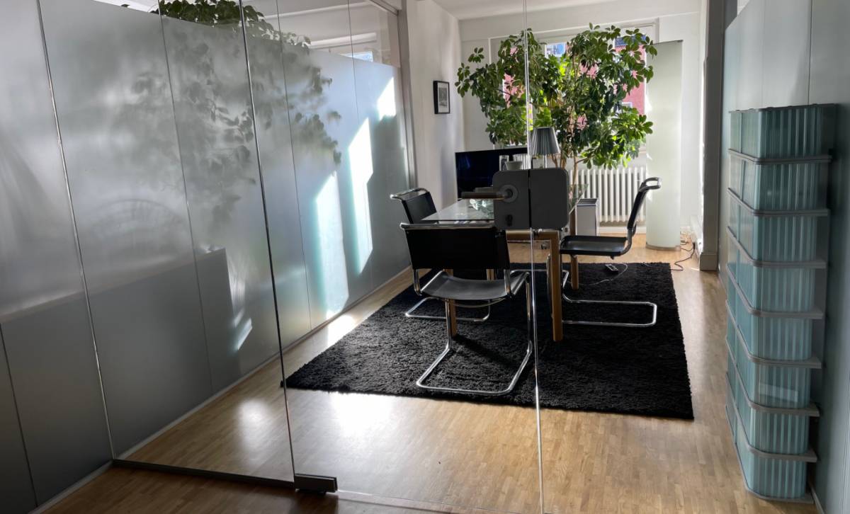 Sonnige Bürogemeinschaft im Kontorhaus in Hamburg-Altstadt