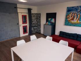 Ruhiges Einzelbüro ca. 30 m² im Kunstlabor | ab sofort