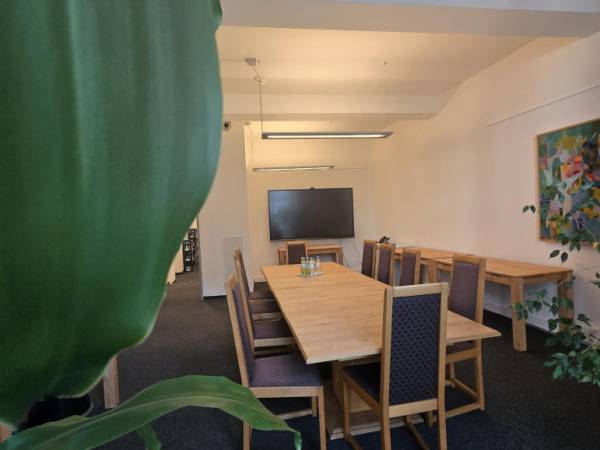 Professionelle Bürogemeinschaft im Kölner Bankenviertel — Bild 8
