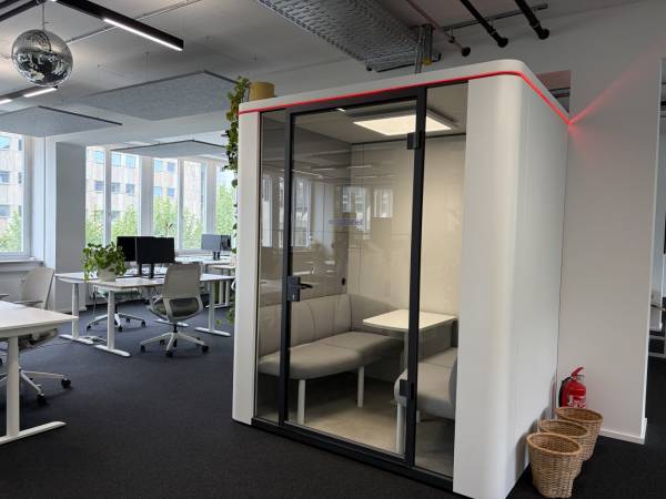 Lebendige Startup-Bürogemeinschaft in München — Bild 4