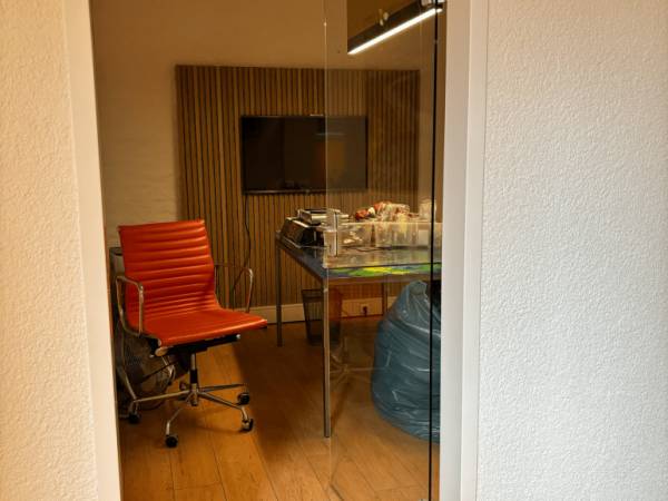 Vielseitige Bürogemeinschaft in Köln-Altstadt-Nord — Bild 7
