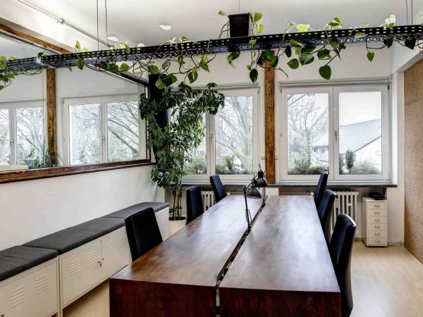 Helle & gemütliche Bürogemeinschaft in Köln-Nippes — Bild 7
