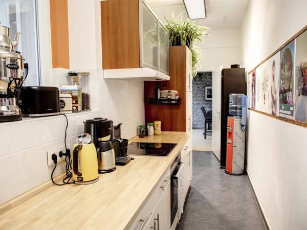 Helle & gemütliche Bürogemeinschaft in Köln-Nippes — Bild 5