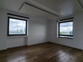 Repräsentative Bürofläche mit Ausblick in Köln Weidenpesch