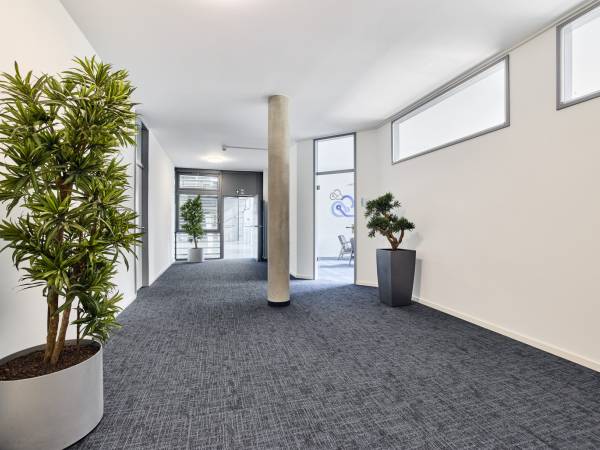 Ruhiger und preisattraktiver Büroraum in Bürogemeinschaft Ismaning — Bild 2
