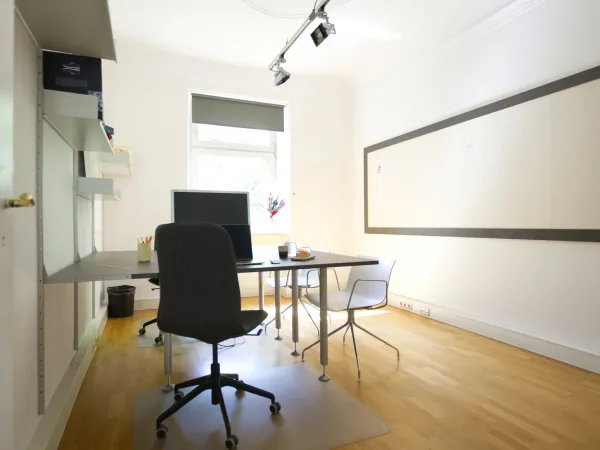Abschließbares Büro in München (Ludwigsvorstadt-Isarvorstadt) – Stilvolle Bürogemeinschaft im Altbau in München, Ludwigsvorstadt — Bild 4