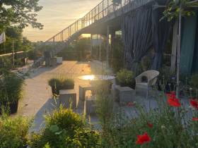 Helle Bürogemeinschaft mit Garten und Terrasse in Berlin-Wedding