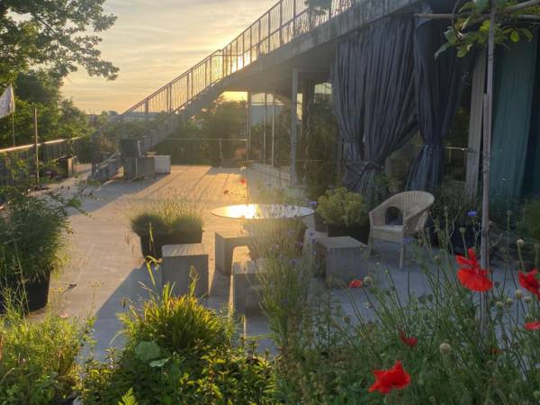 Helle Bürogemeinschaft mit Garten und Terrasse in Berlin-Wedding — Bild 8