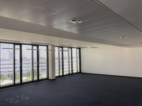 Abgetrennte Büroräume in Kanzlei-Bürogemeinschaft München-Laim — Bild 1