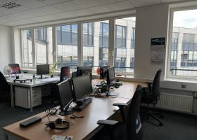 großes Büro ca. 36 m²
