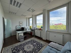 Büroraum in zentraler Bürogemeinschaft in Köln-Ehrenfeld